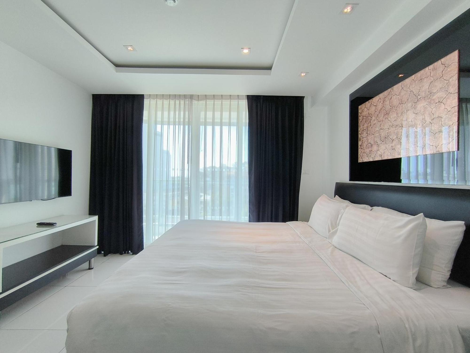 Nova Suites Pattaya By Compass Hospitality Eksteriør billede