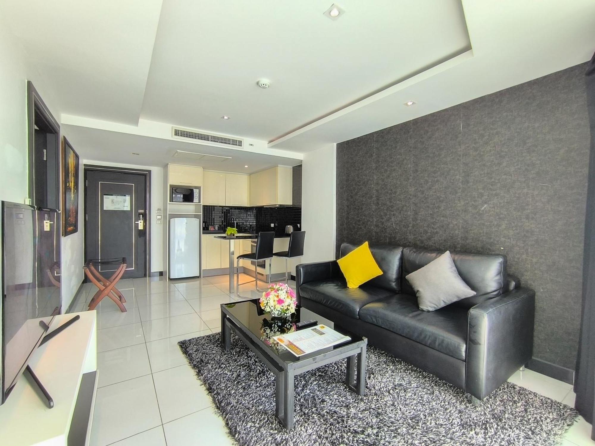Nova Suites Pattaya By Compass Hospitality Eksteriør billede
