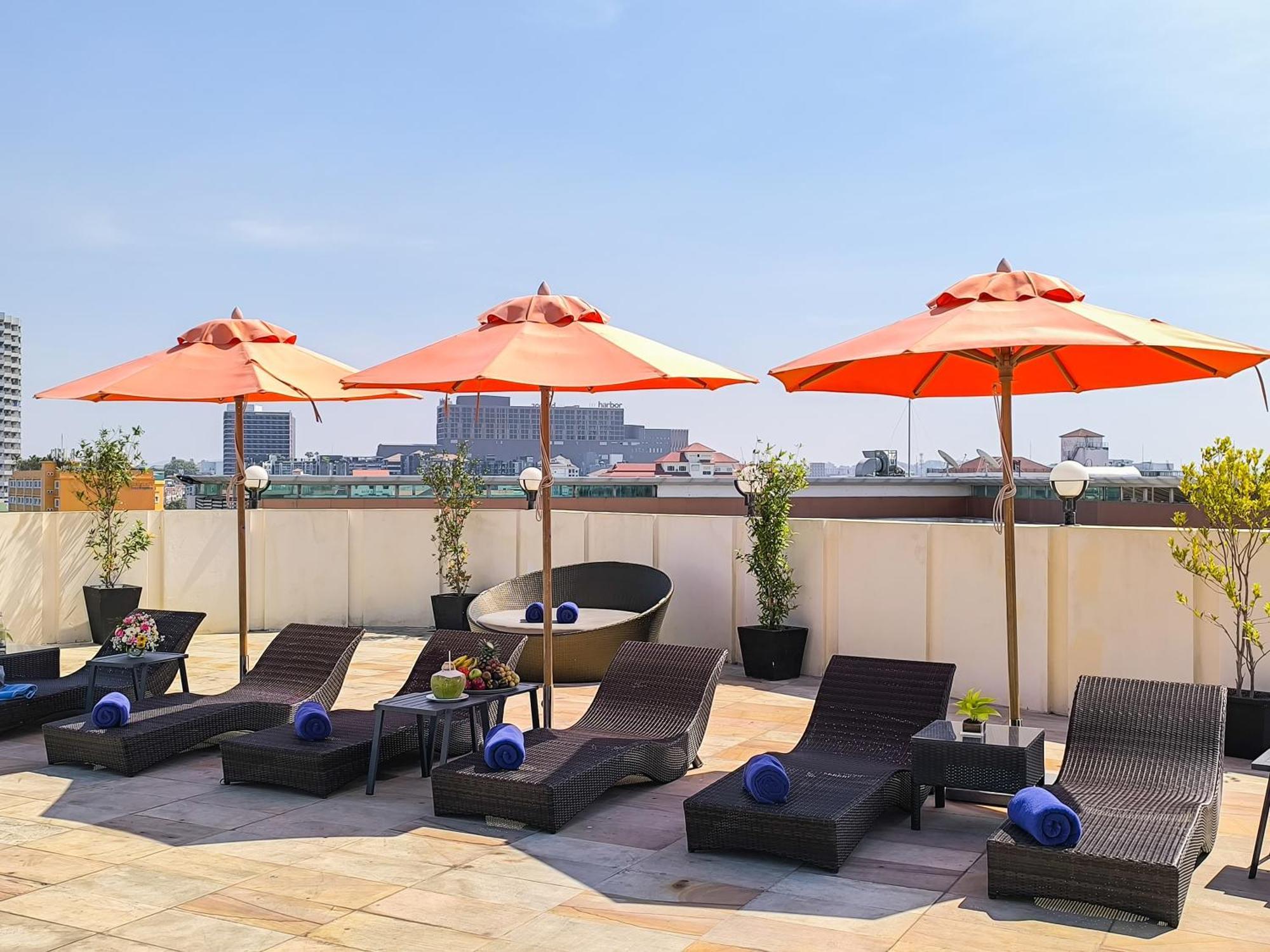 Nova Suites Pattaya By Compass Hospitality Eksteriør billede
